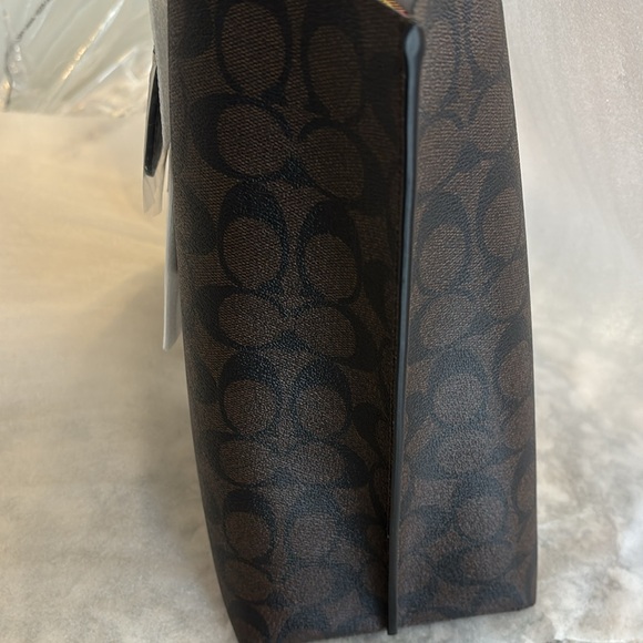 COACH City Tote bag In Signature Canvas NEW great for travel - Picture 2 of 4